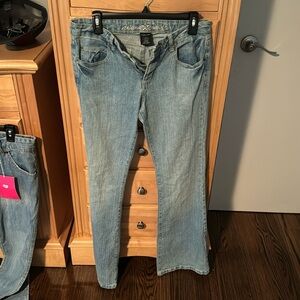 Size 7 Arizona junior light blue jeans